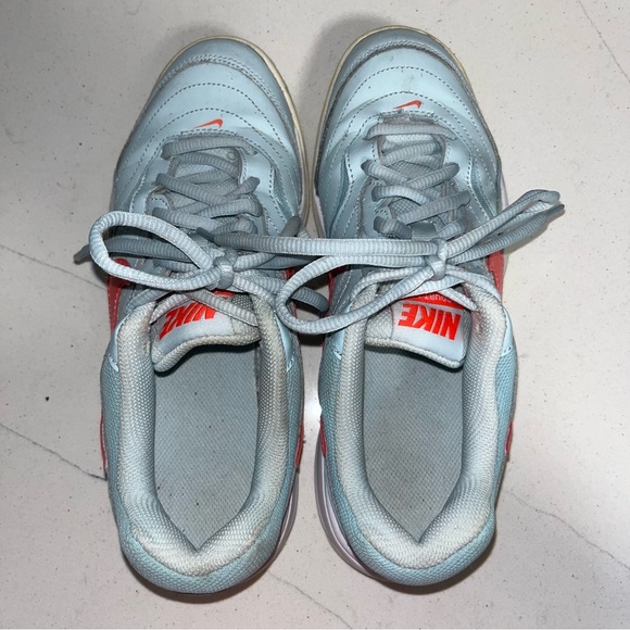 Nike Women’s Court Lite Athletic Shoe Sneaker US Size 7.5 - Picture 3 of 10